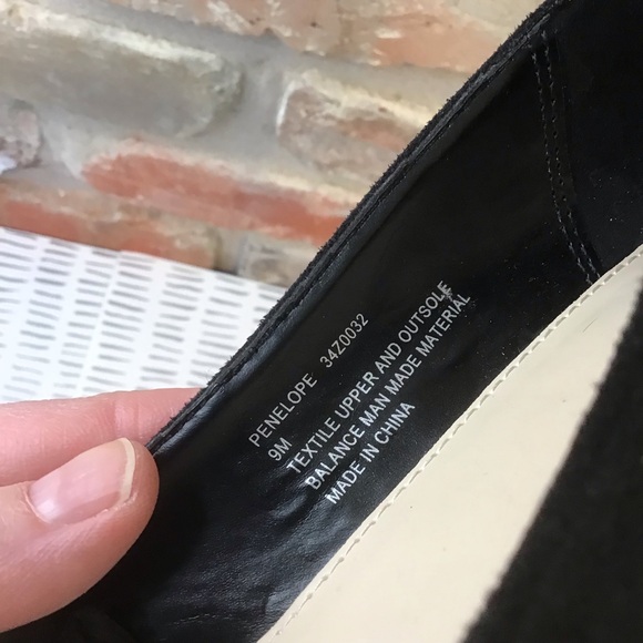 JONES NEW YORK Women's Black Faux Suede PENELOPE Low Chunky Block Heels Pumps 9 - Picture 5 of 5